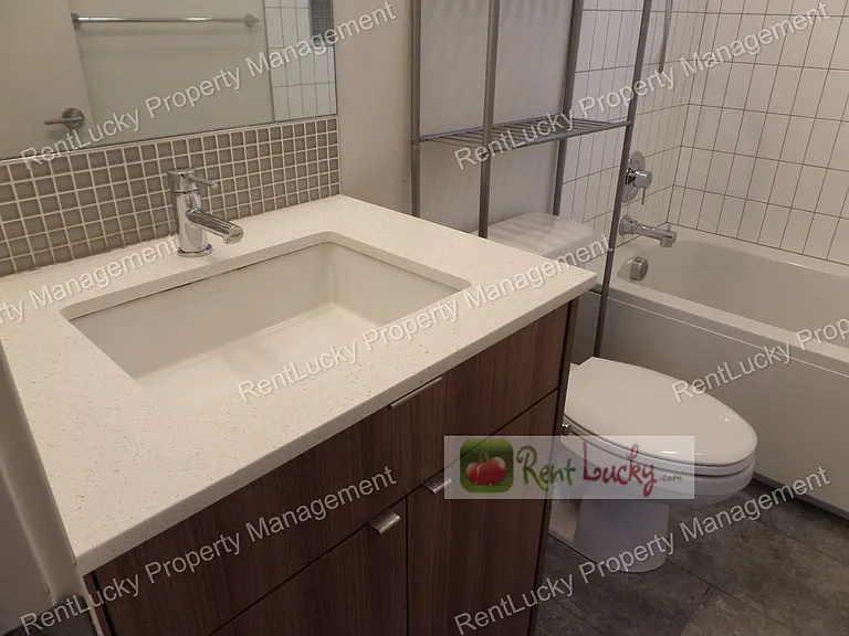 4304 Evanston Ave N — Photo 6