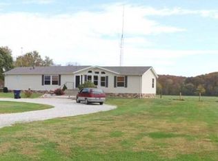 2165 Rr 2, Hermitage, MO 65668