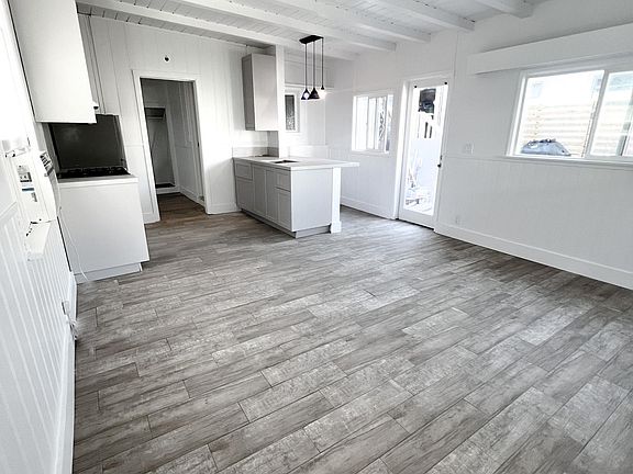 5th image of 301 Broadway St #A