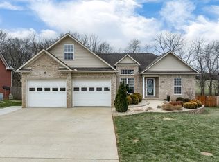 1953 Sheffield Ln, Columbia, TN 38401