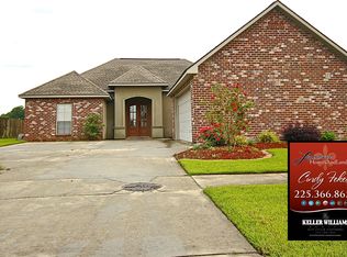34201 Spring Lake Dr, Walker, LA 70785