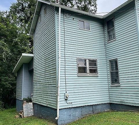 3rd image of 3088 Old McLlndtwn Rd