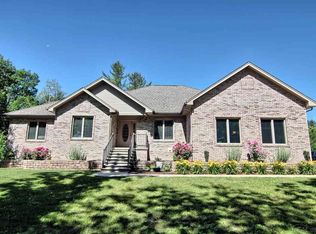 692 Stoddard Rd, Richmond, MI 48062