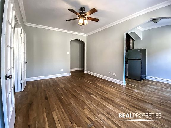 3rd image of 4737 N Hermitage Ave APT 210