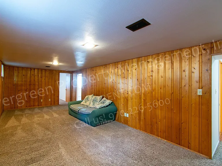 1117 Fairview Dr — Photo 8