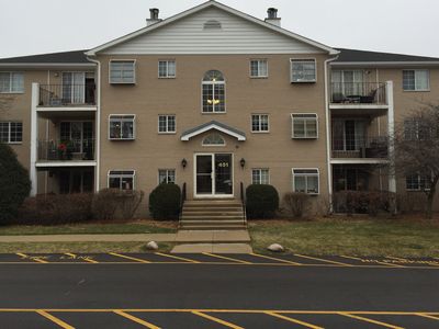 451 Valley Dr APT 301, Naperville, IL, 60563