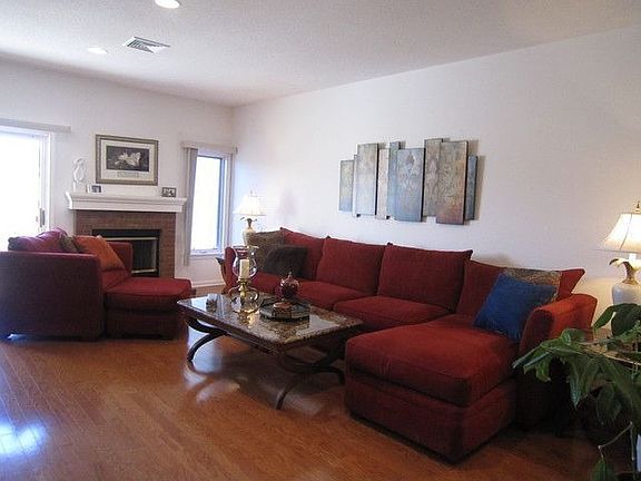 Formal living room/gas fplc