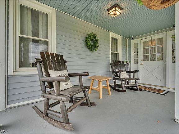 4th image of 2541 Rosemont Rd