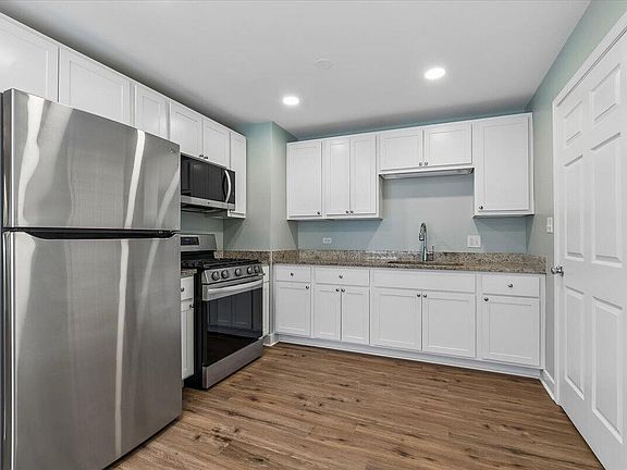 4th image of 6423 Missouri Ct
