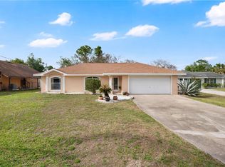 18 Angeles Rd, Debary, FL 32713