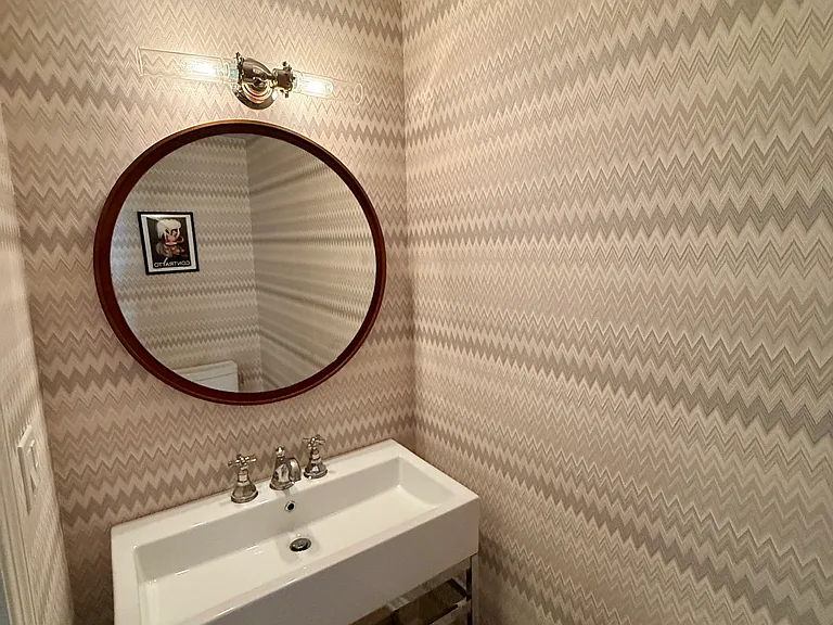 853 Larrabee St #6 — Photo 23