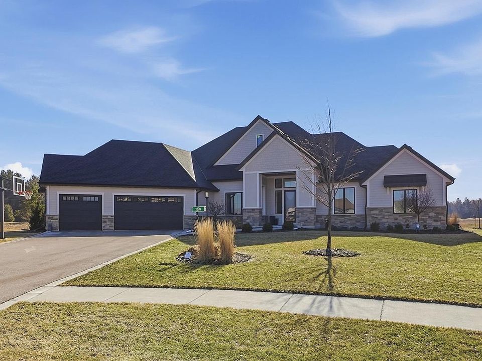 1st image of 3082 Monona COURT