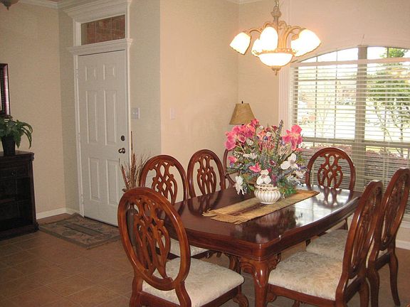 Formal Dining