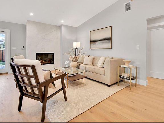 5th image of 3121 Fasman Dr