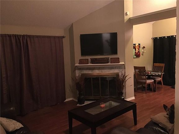 2nd image of 903 Ramblewood Dr