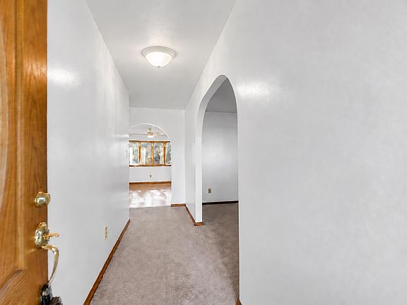3rd image of 3009 Kimberly St