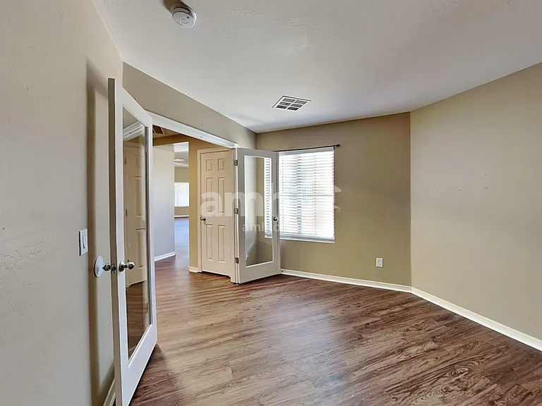 2653 W Sunset Way — Photo 12