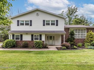 3 Pine Tree Rd, Mountain Top, PA 18707