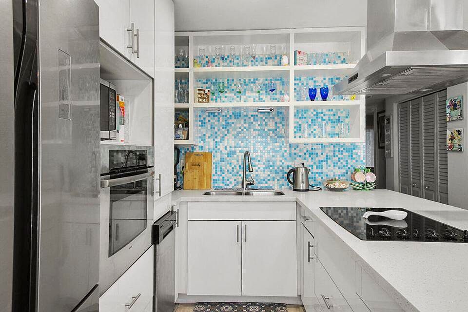 1st image of 2920 Lake Osborne Drive #103