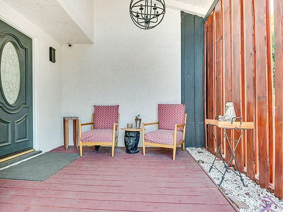 4th image of 15819 Villa Grande Dr