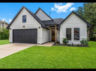 6994 Gentle Breeze Dr, Willis, TX 77318
