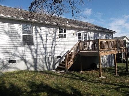 4th image of 5608 NW Jamaica Ln