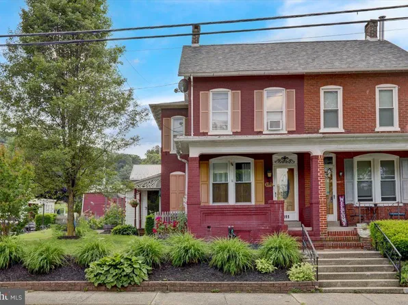 1691 S Main St, Bechtelsville, PA 19505