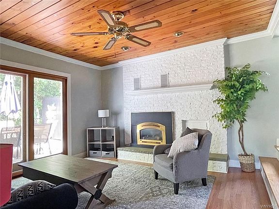 5th image of 38 Sherwood Ave