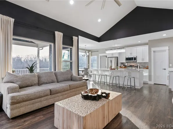 190 Flynn Rd, Lake Ozark, MO 65049