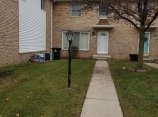 37542 Colonial Dr, Westland, MI 48185