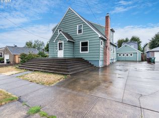 556 NE Jackson St, Hillsboro, OR