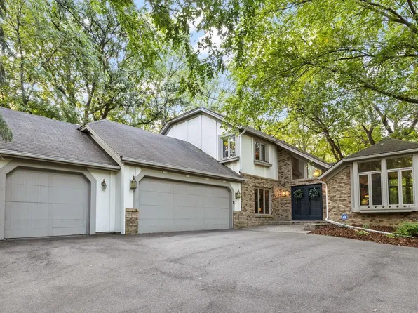 2001 Indian Rd W, Minnetonka, MN 55305