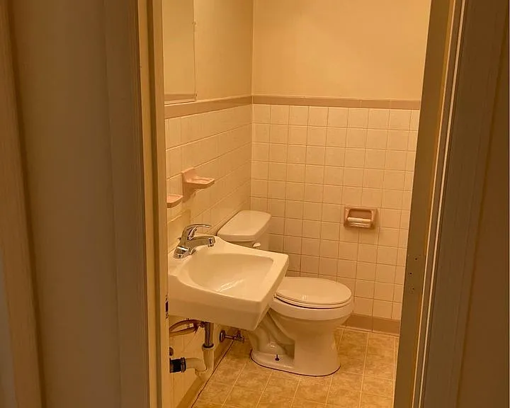 Upstairs Bathroom