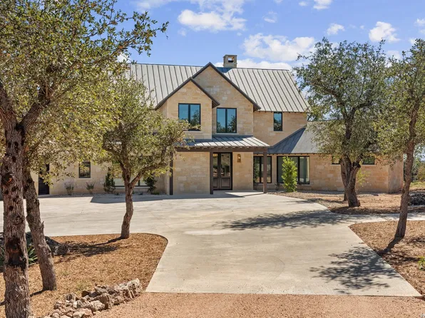 3570 Old Mason Rd, Fredericksburg, TX 78624