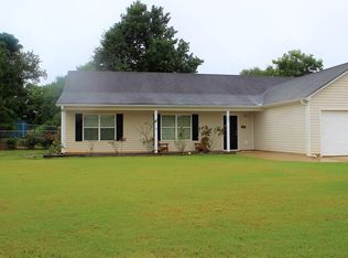 841 Fawnfield Dr, Monroe, GA 30656