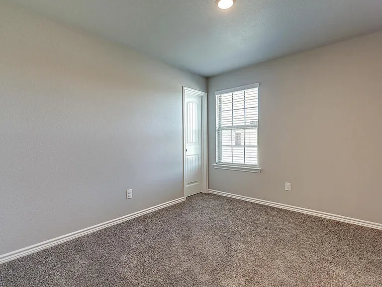 1278 Carnaby — Photo 42