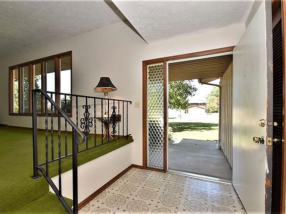 2nd image of 5717 Janet Blvd