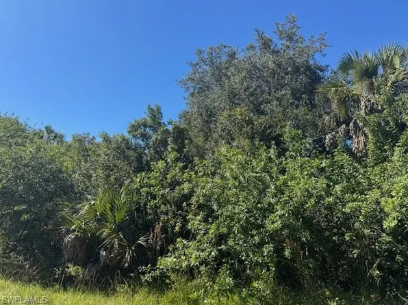 3rd ST NW, NAPLES, FL 34120