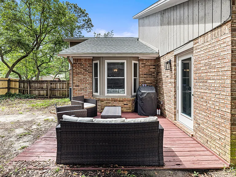 507 Nassau Dr — Photo 55