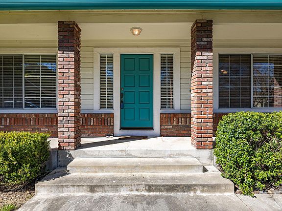 3rd image of 2155 Hastings Court