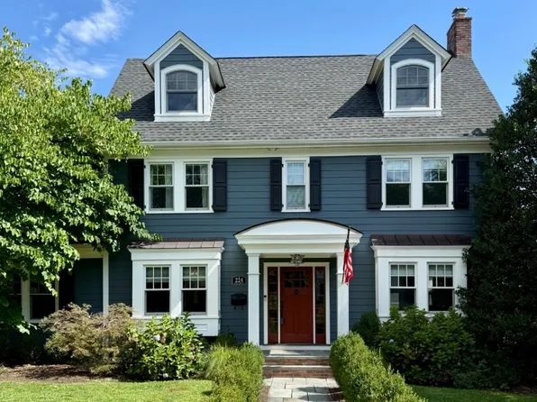 224 N Chestnut St, Westfield Town, NJ 07090