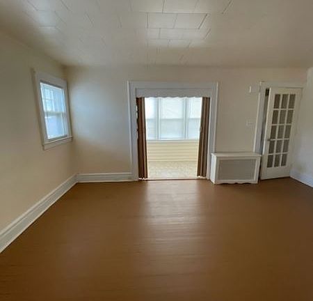 2nd image of 705 Chancellor Ave
