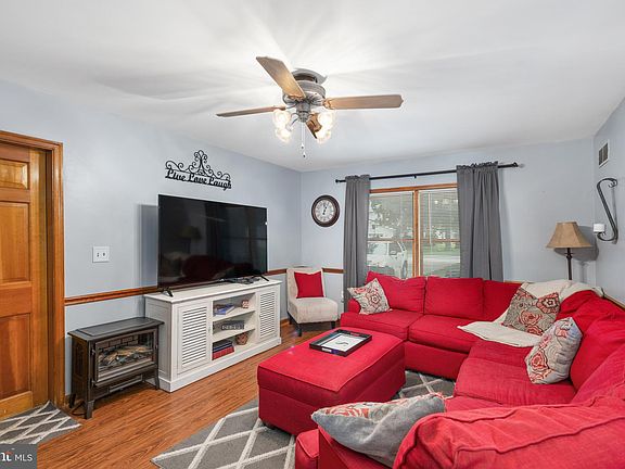 4th image of 702 Heritage Dr