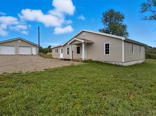 502 E 15th St, Eldon, MO 65026