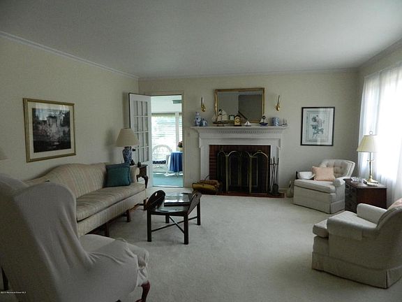 3rd image of 417 Baltimore Blvd