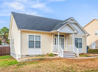 425 Creekview Dr, Kernersville, NC 27284