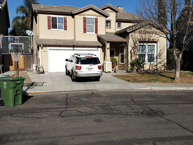 577 Rockingham Way — Photo 5