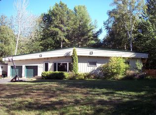 3303 Lakeshore Dr, Sault Sainte Marie, MI 49783