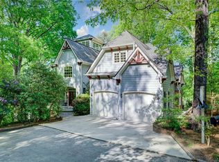 5671 Avenue Rd, Marietta, GA 30068