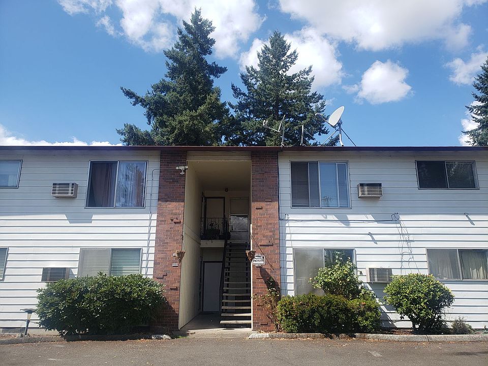 1st image of 2615 SE 119th Ave #0